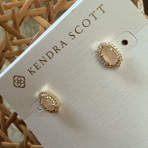 Kendra Scott Mini Ellie Gold Stud Earrings - rose pink Mop
